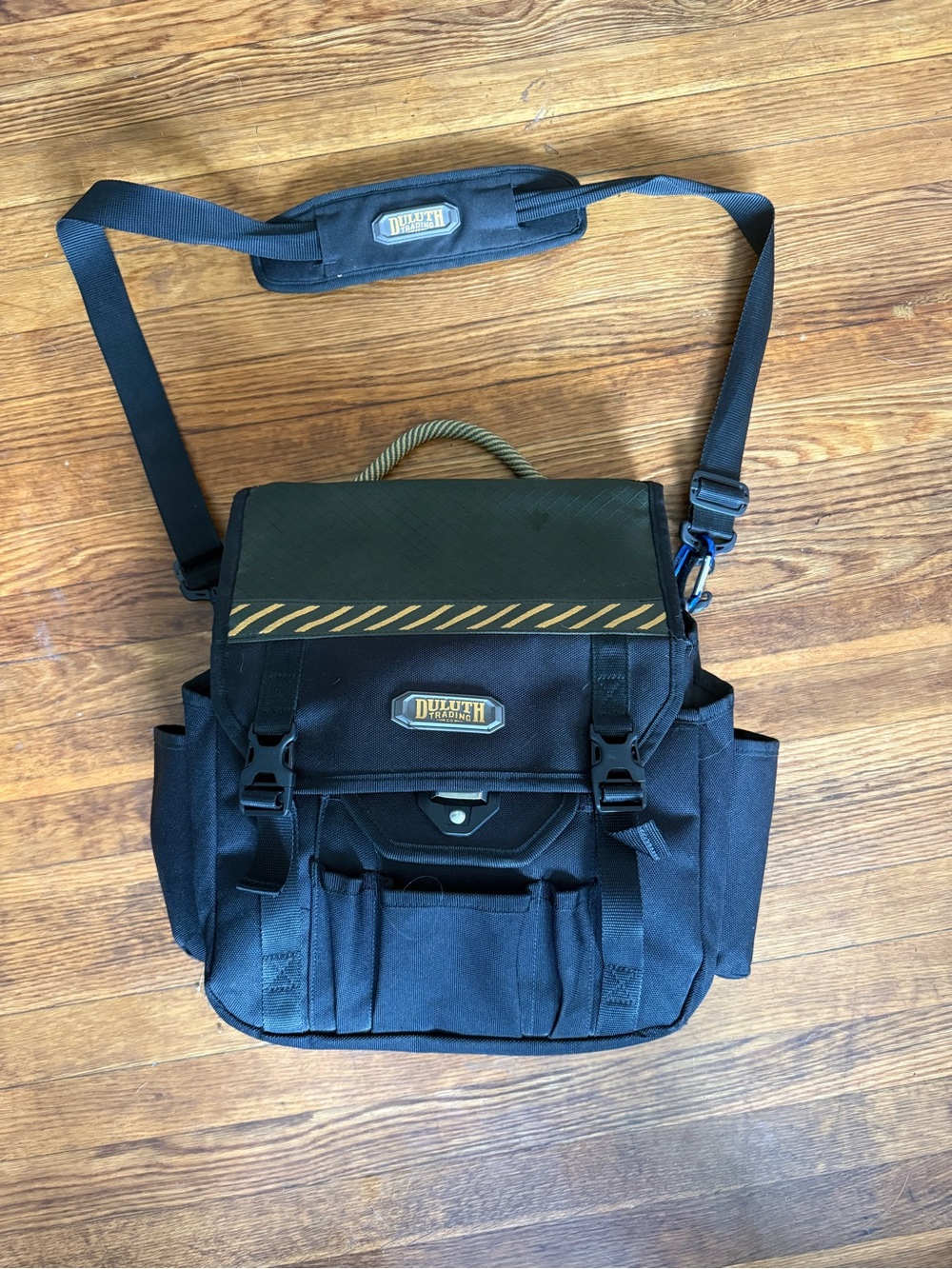 Duluth Trading Co Black Messenger Bag with Olive Flap and Yellow Trim